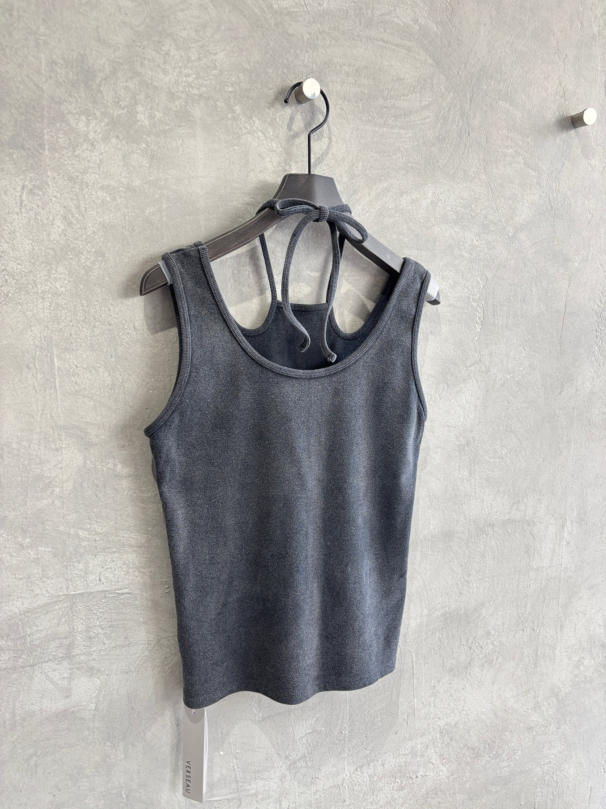 #勝ち確【予約⚡︎販売】ホルターデザインノースリーブ／VERSEAU