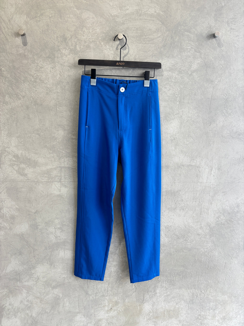 スリムカーブカラーパンツ／No.9-the Nines-