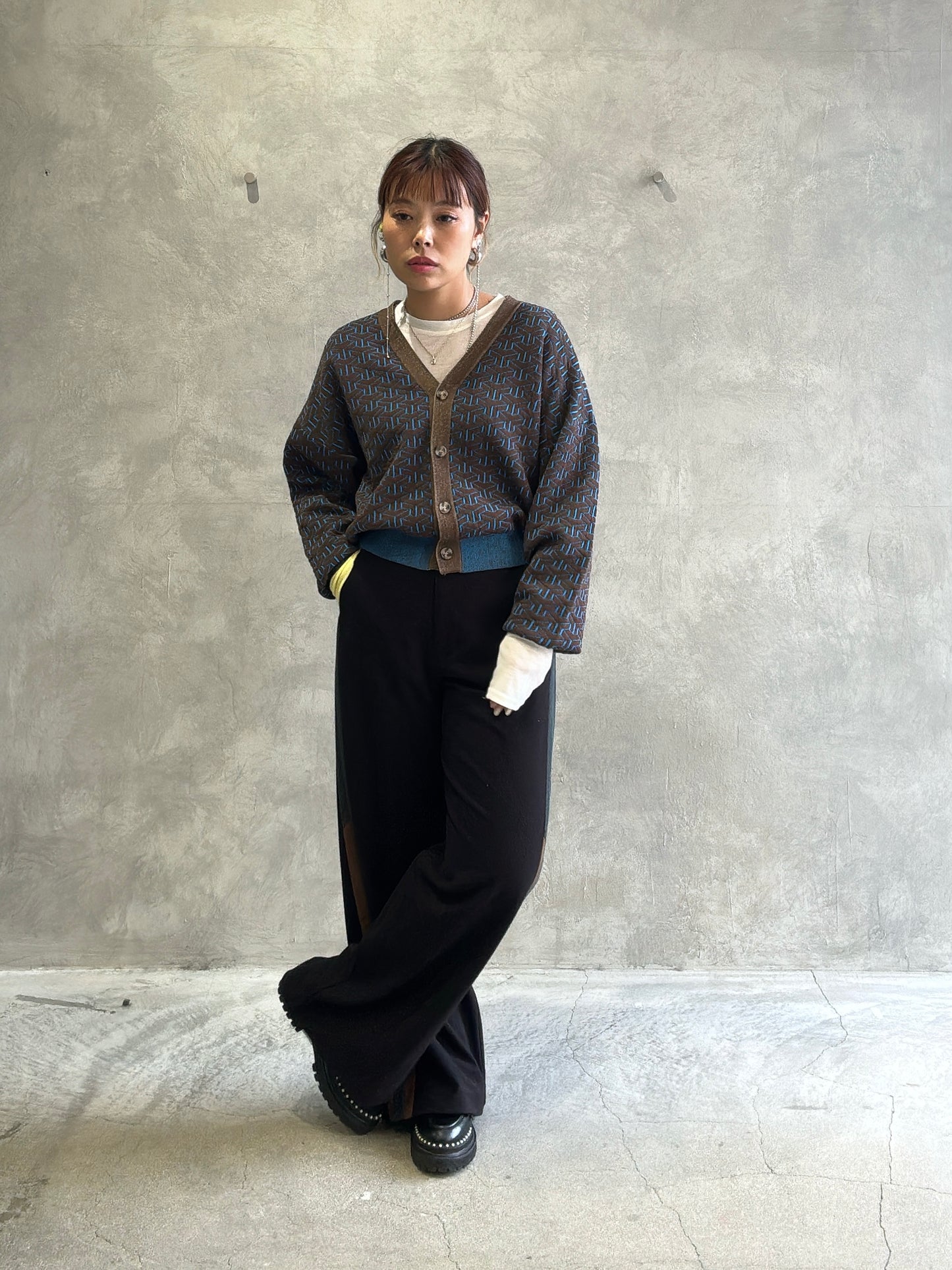 バイカラーインナーニット／LHELBIE