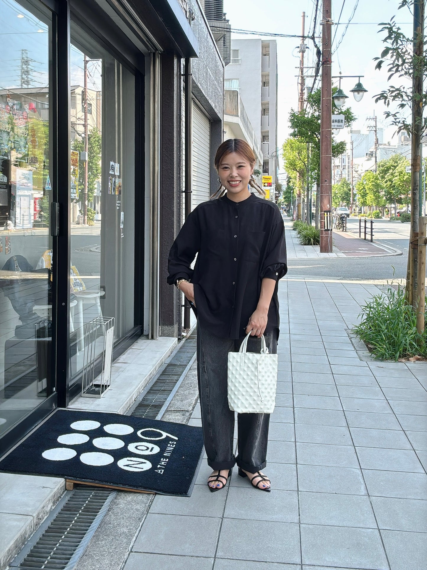 スタッズエンボスバッグ（モノトーン）／イタリア・フィレンツェのレザーバッグ