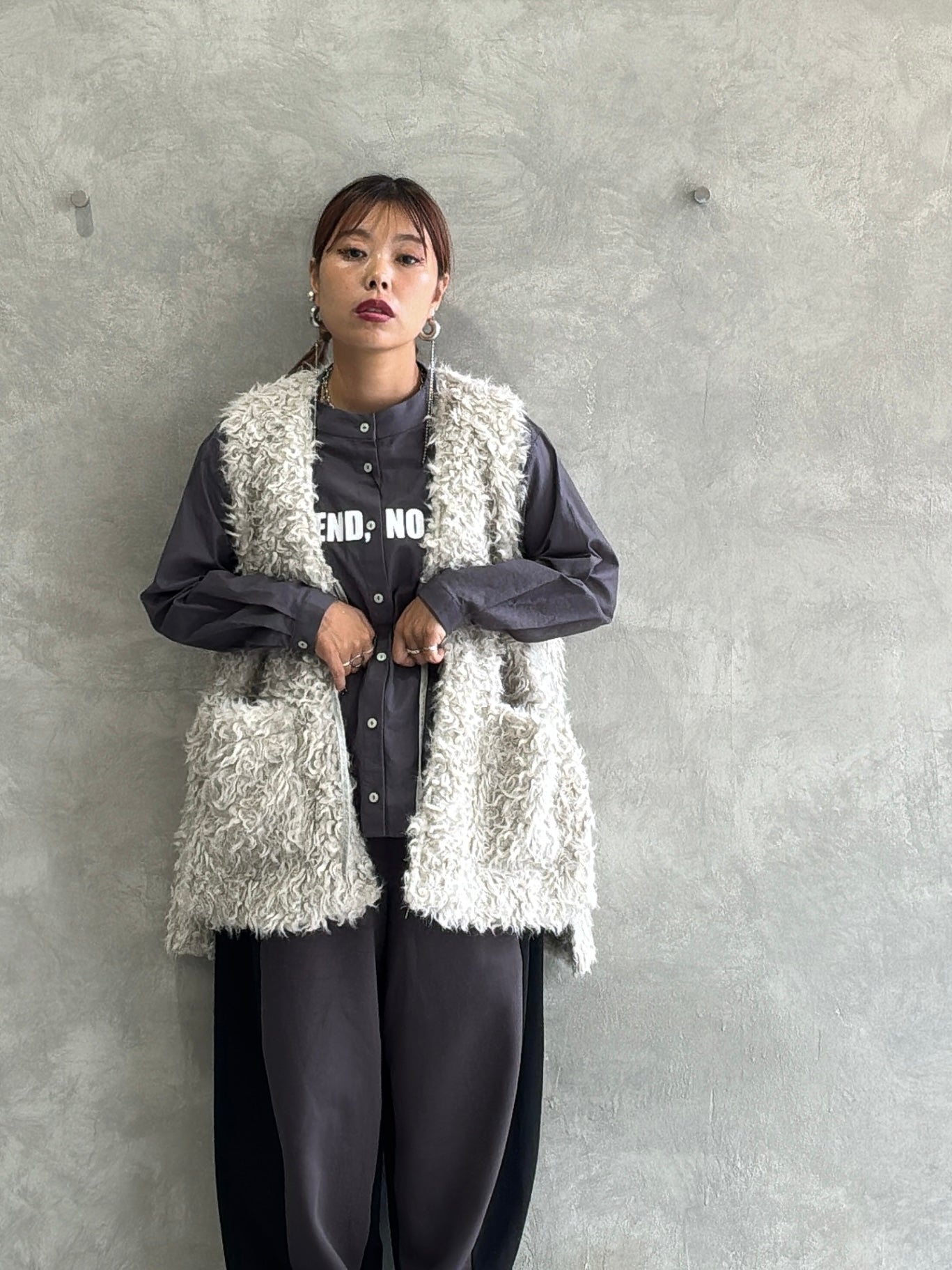 バックオーバーカーリーファーベスト／CYAN TOKYO