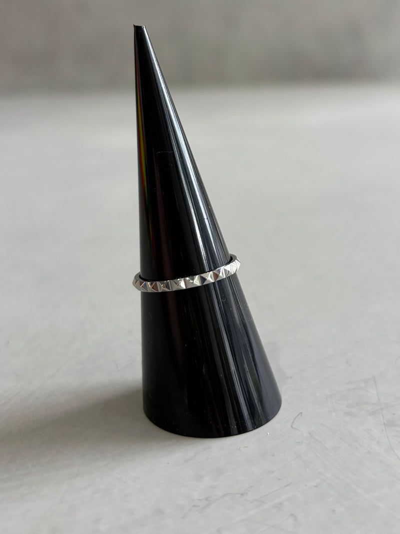 スタッズリング