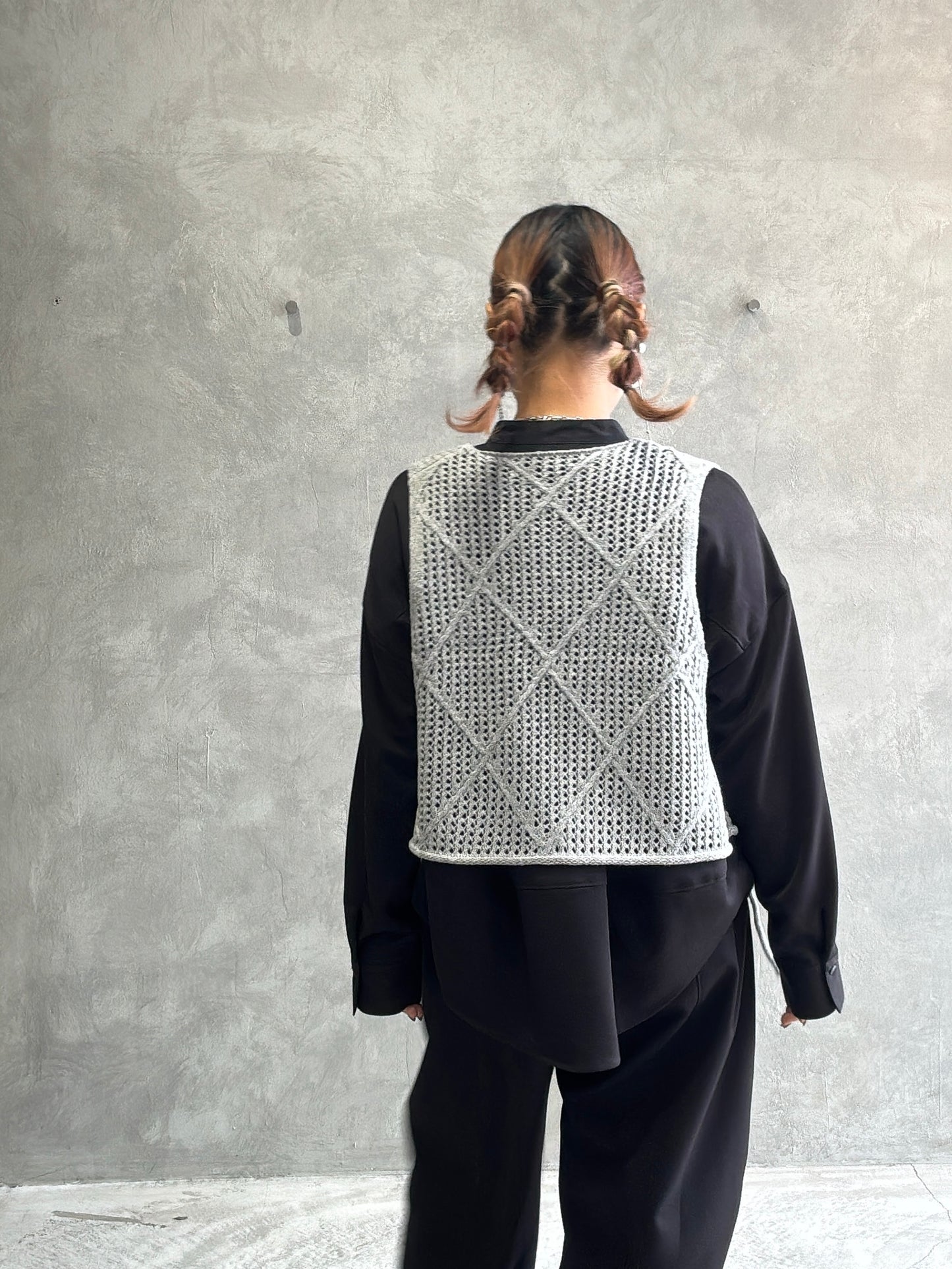 透かしアーガイルニットベスト／CYAN tokyo