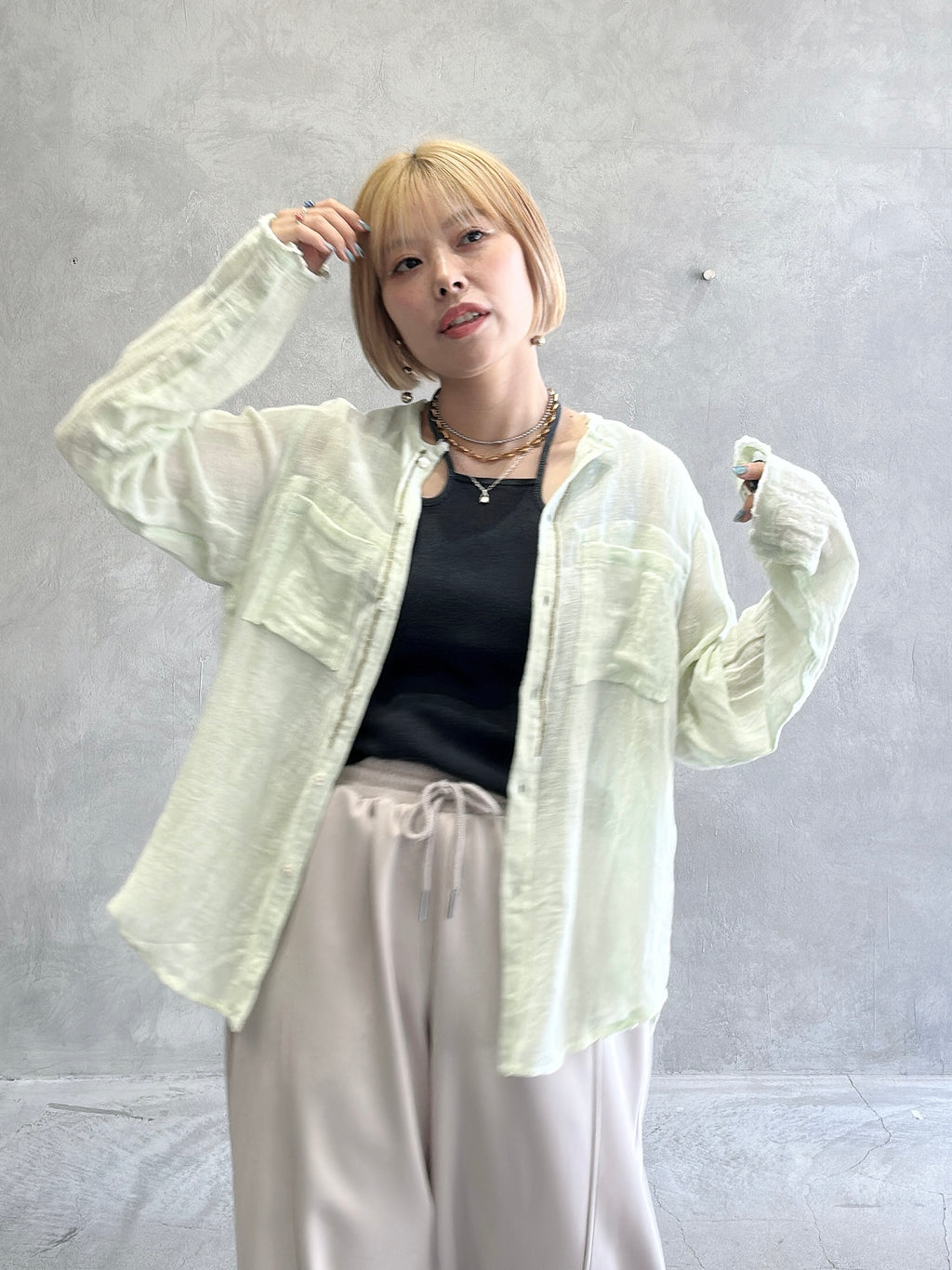 受付終了【週末限定⭐︎予約販売】ホルターデザインノースリーブ／VERSEAU