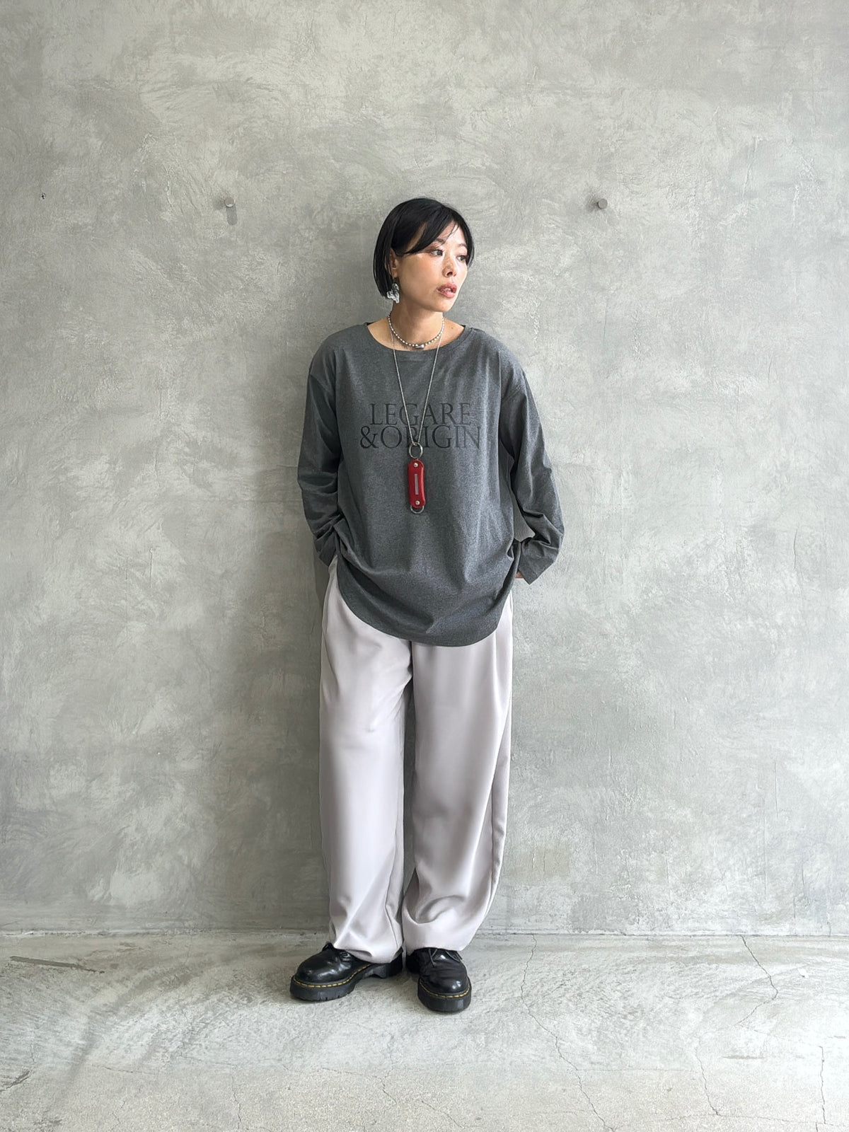 ロゴプリントロンT／Anna Kerry