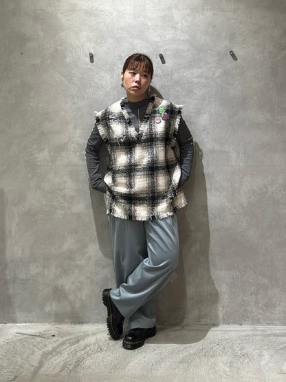 クラッシュツイードVネックベスト／the Nines