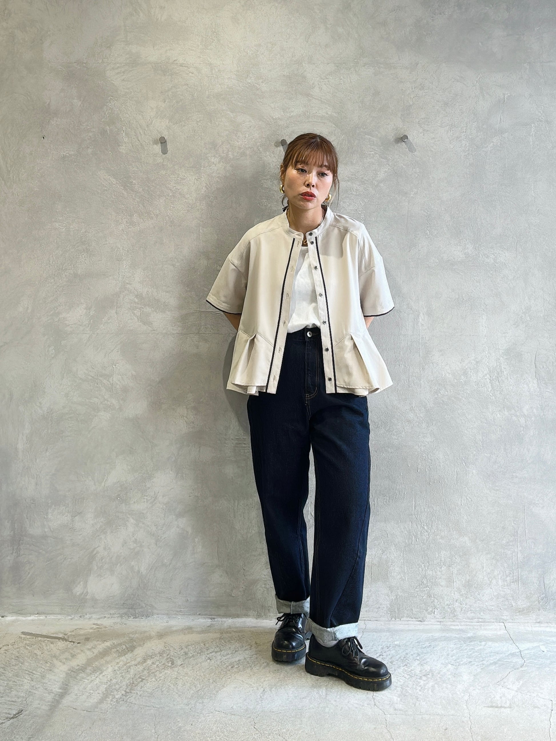 ぺプラムブラウス／trois