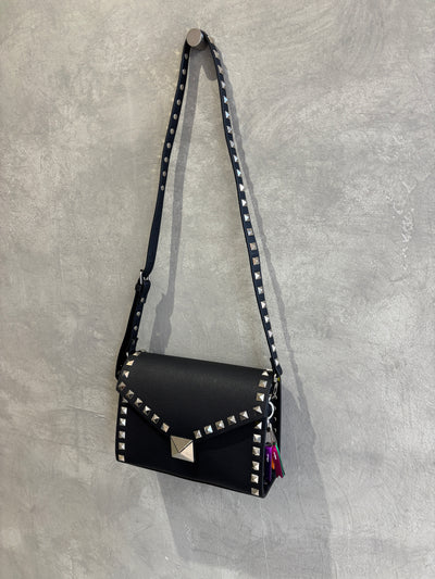 【予約販売】スタッズショルダーハードバッグ／cheek