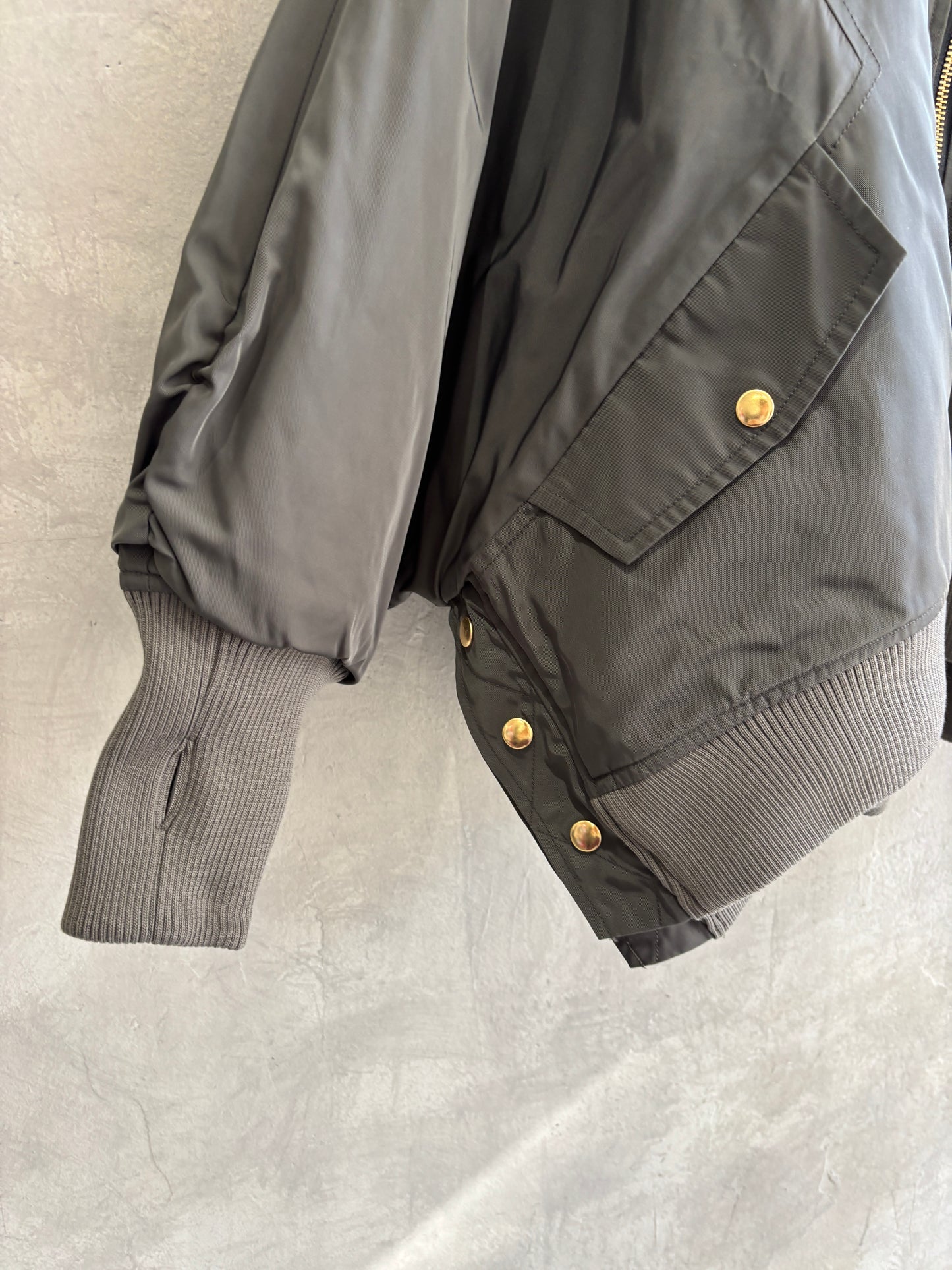 ナイロンツイルポンチョライクMA-1／trois