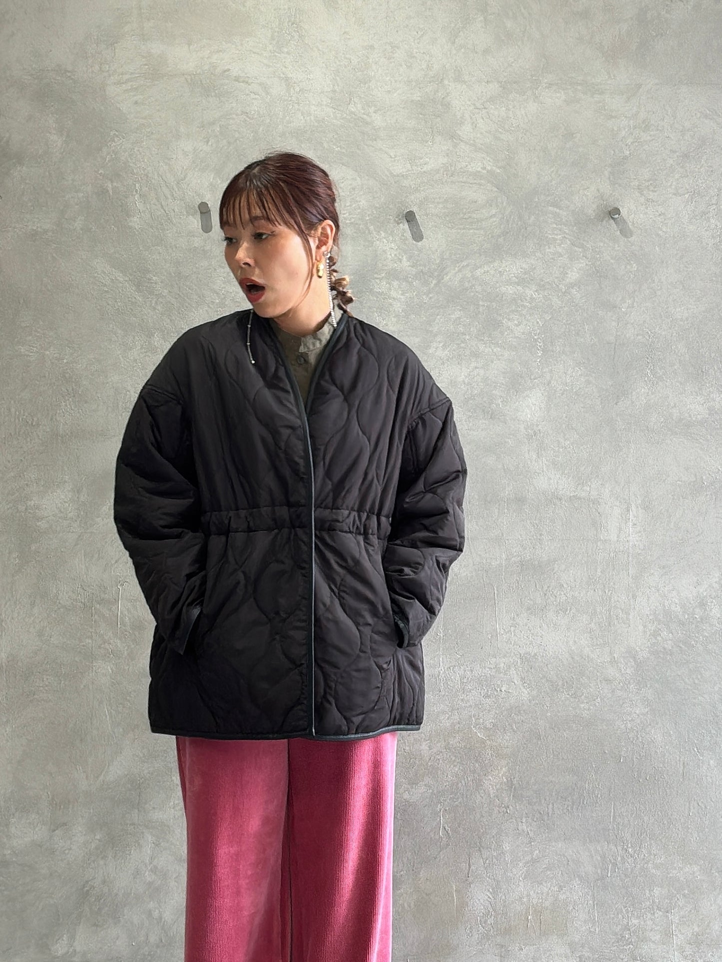 キルティングVネックショートコート／trois