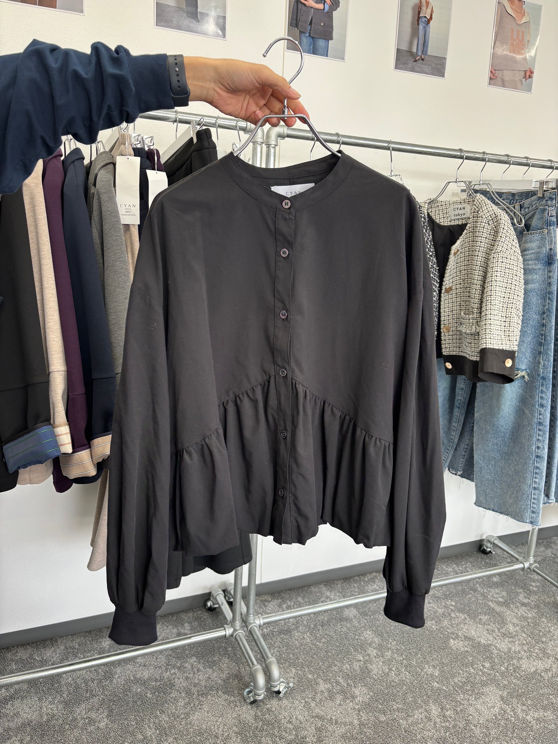 【予約⚡︎販売】ギャザーバルーンシャツ／604489／CYAN tokyo／2026 AW#1