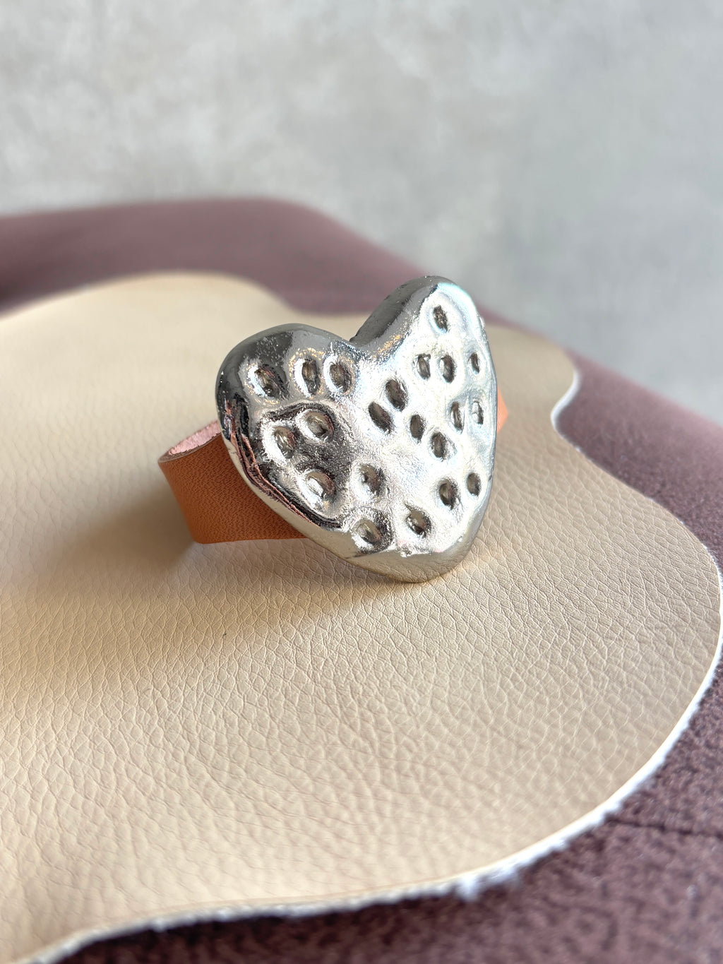 【予約販売】ストロベリーハートレザーブレスレット