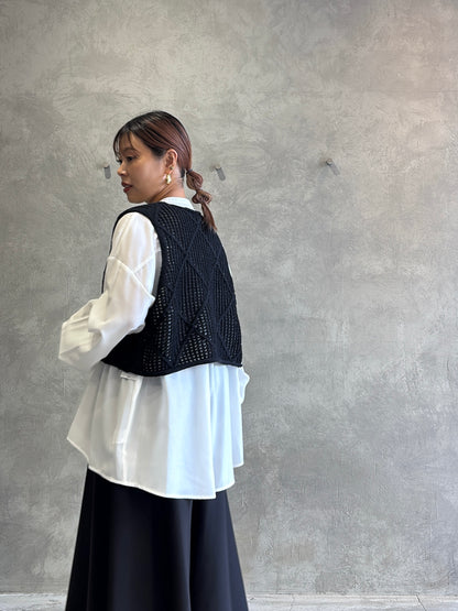 シャーリングティアードブラウス／CYAN tokyo