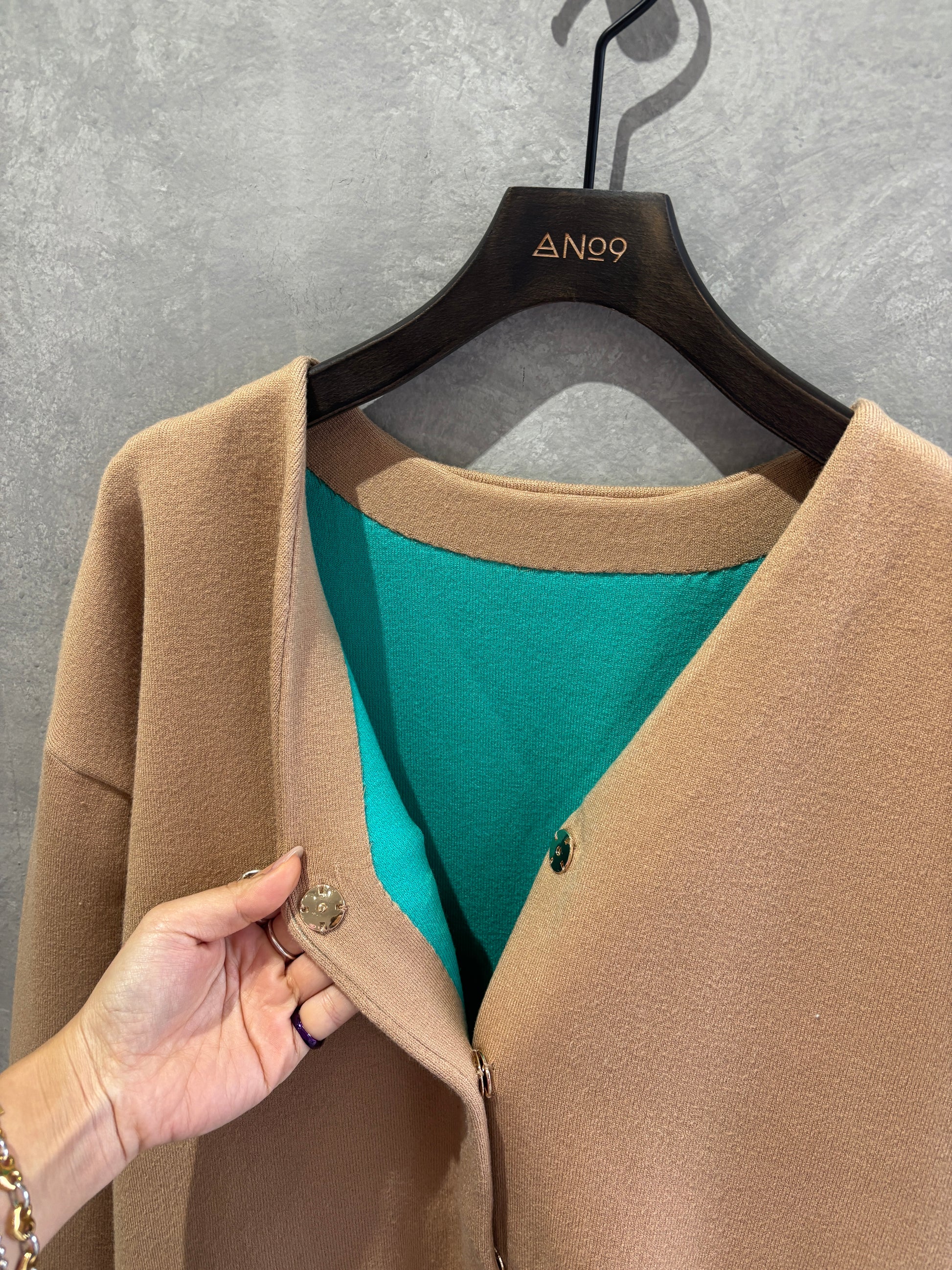 もちもちニットのバイカラーコートカーディガン