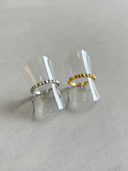 スタッズリング