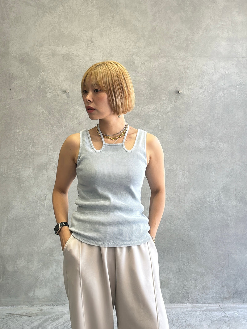 受付終了【週末限定⭐︎予約販売】ホルターデザインノースリーブ／VERSEAU