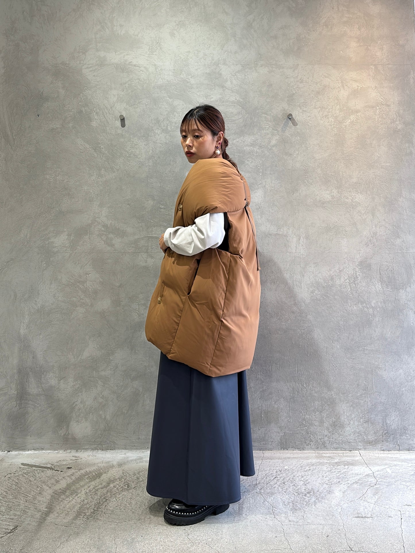 ストールライクダウンベスト／CYAN TOKYO