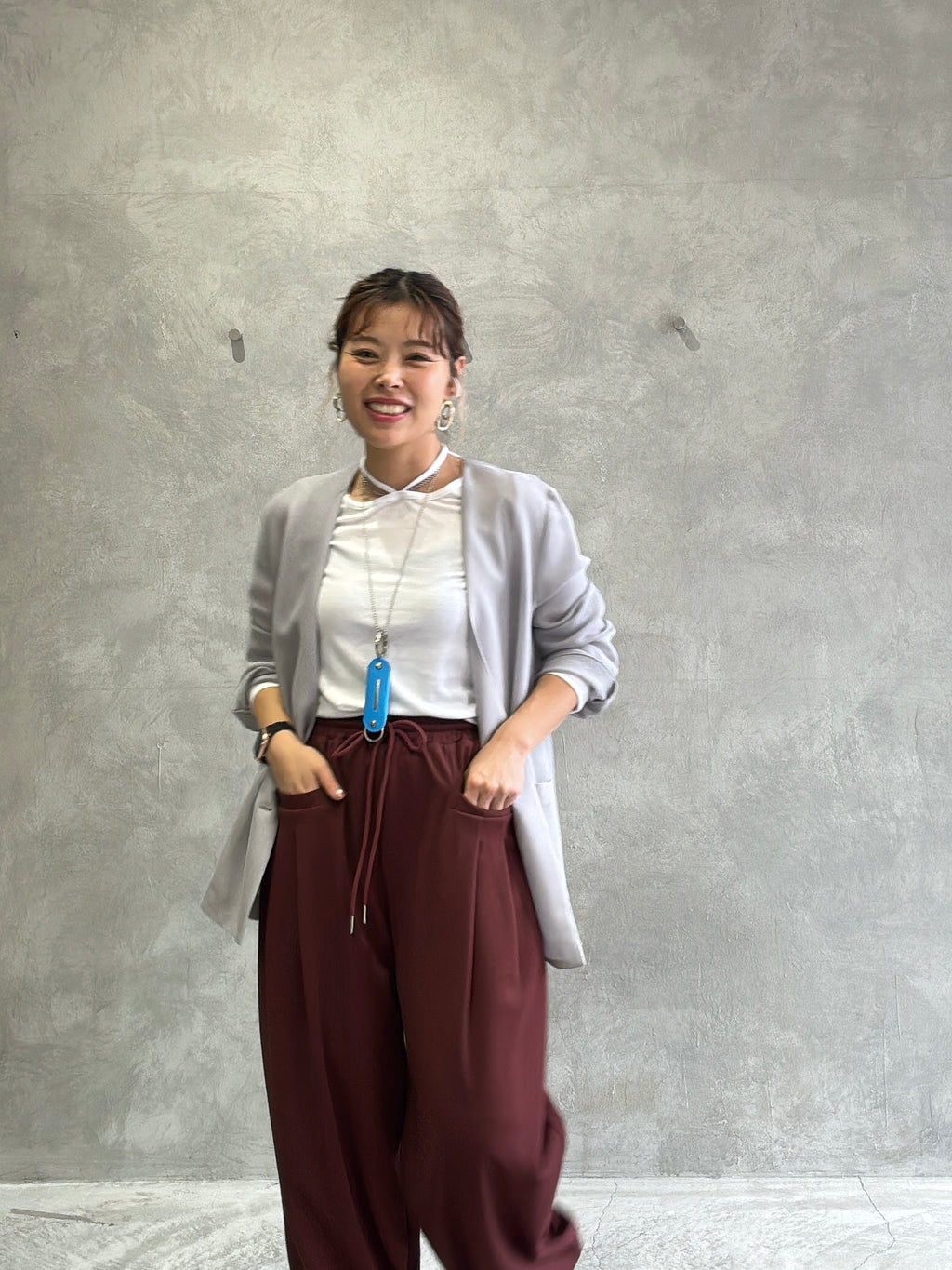 ホルターネックプルオーバー／Dignite collier