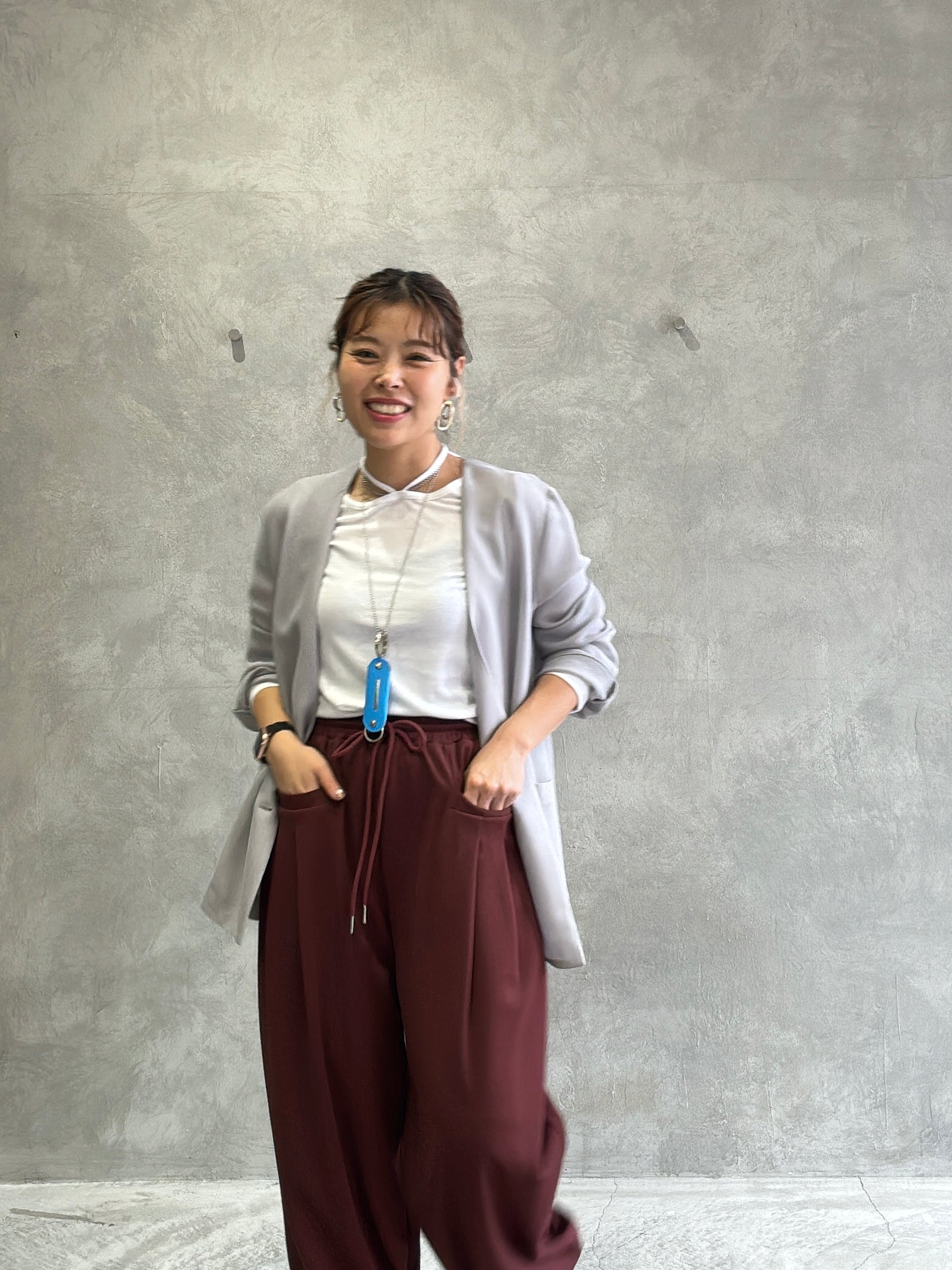 ホルターネックプルオーバー／Dignite collier