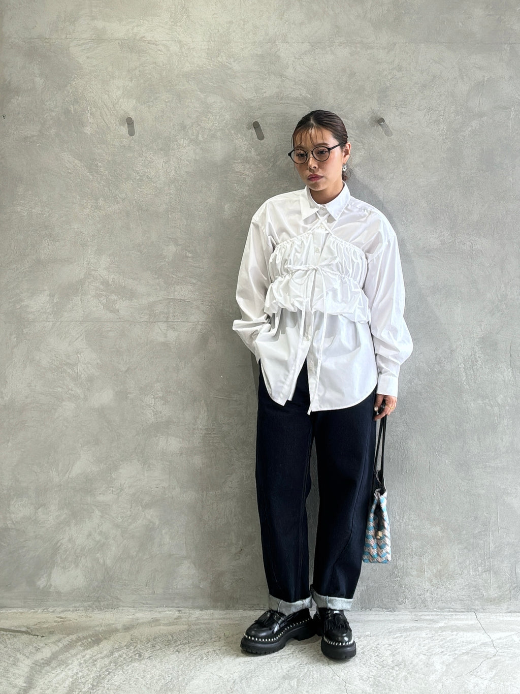 ギャザーぺプラム付きシャツ／VERSEAU