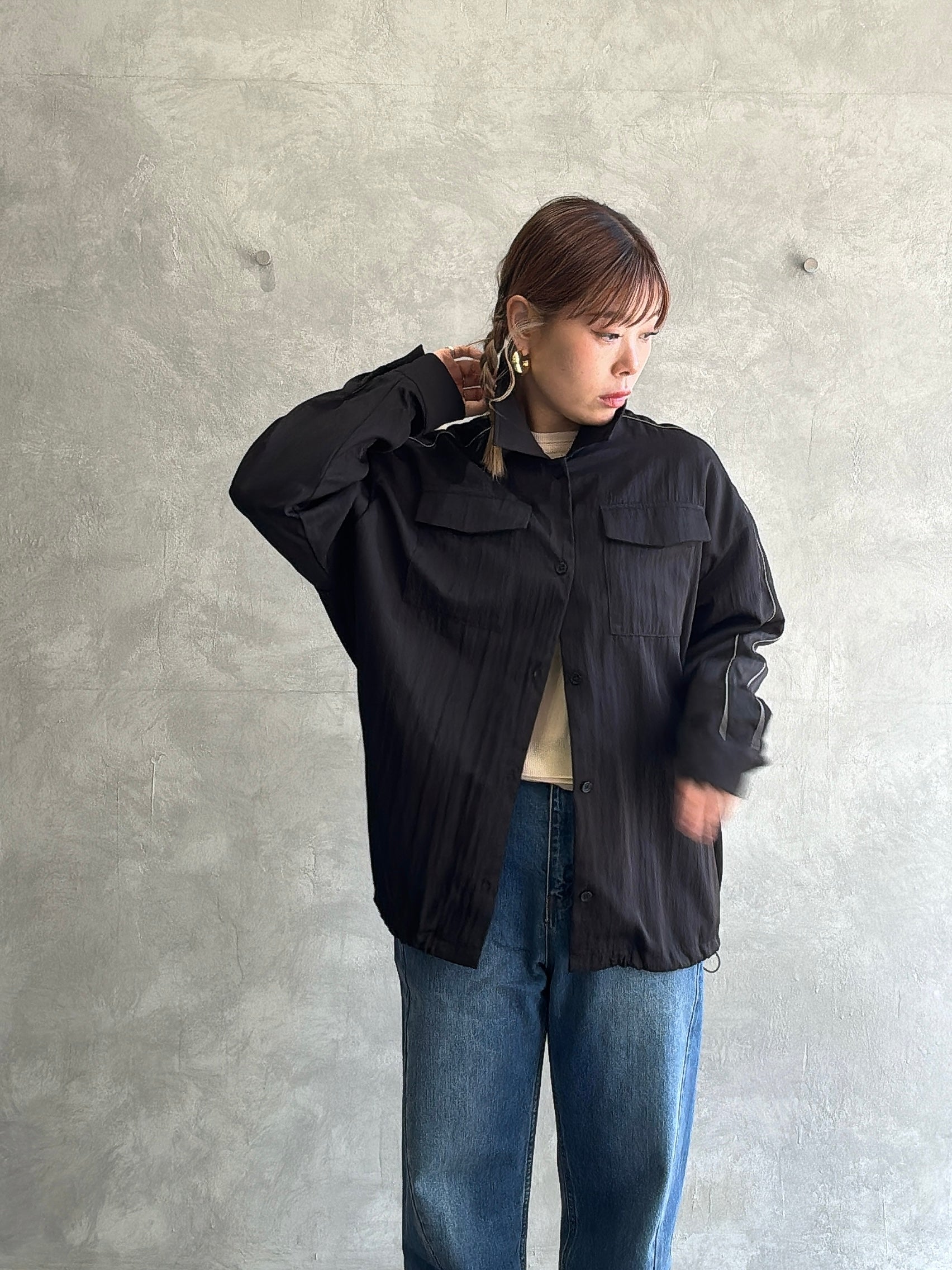 パイピングナイロンシャツ