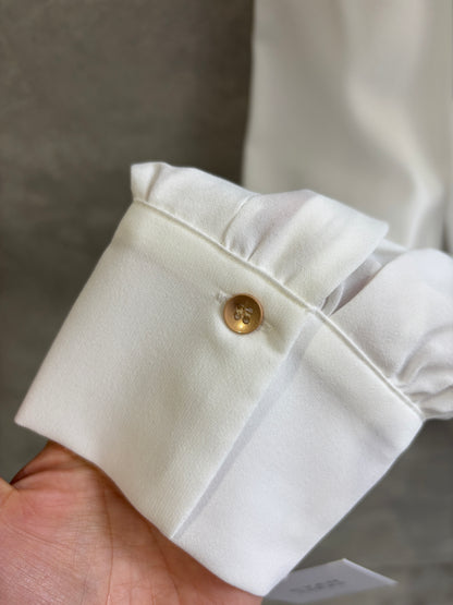 シャーリングティアードブラウス／CYAN tokyo