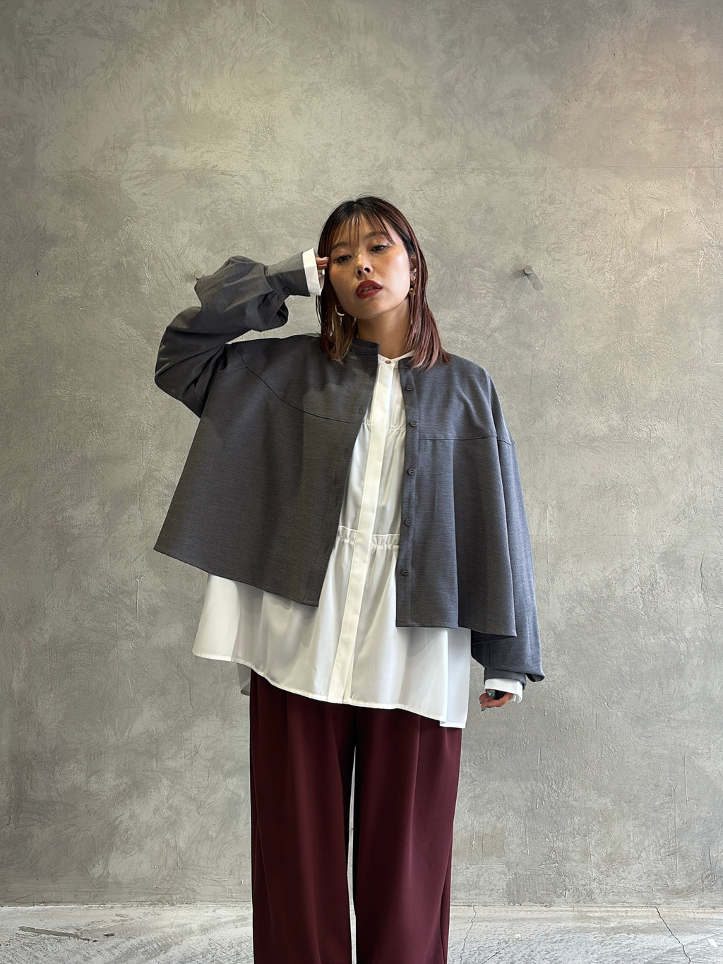 ラウンドステッチサーキュラシャツ／CYAN tokyo