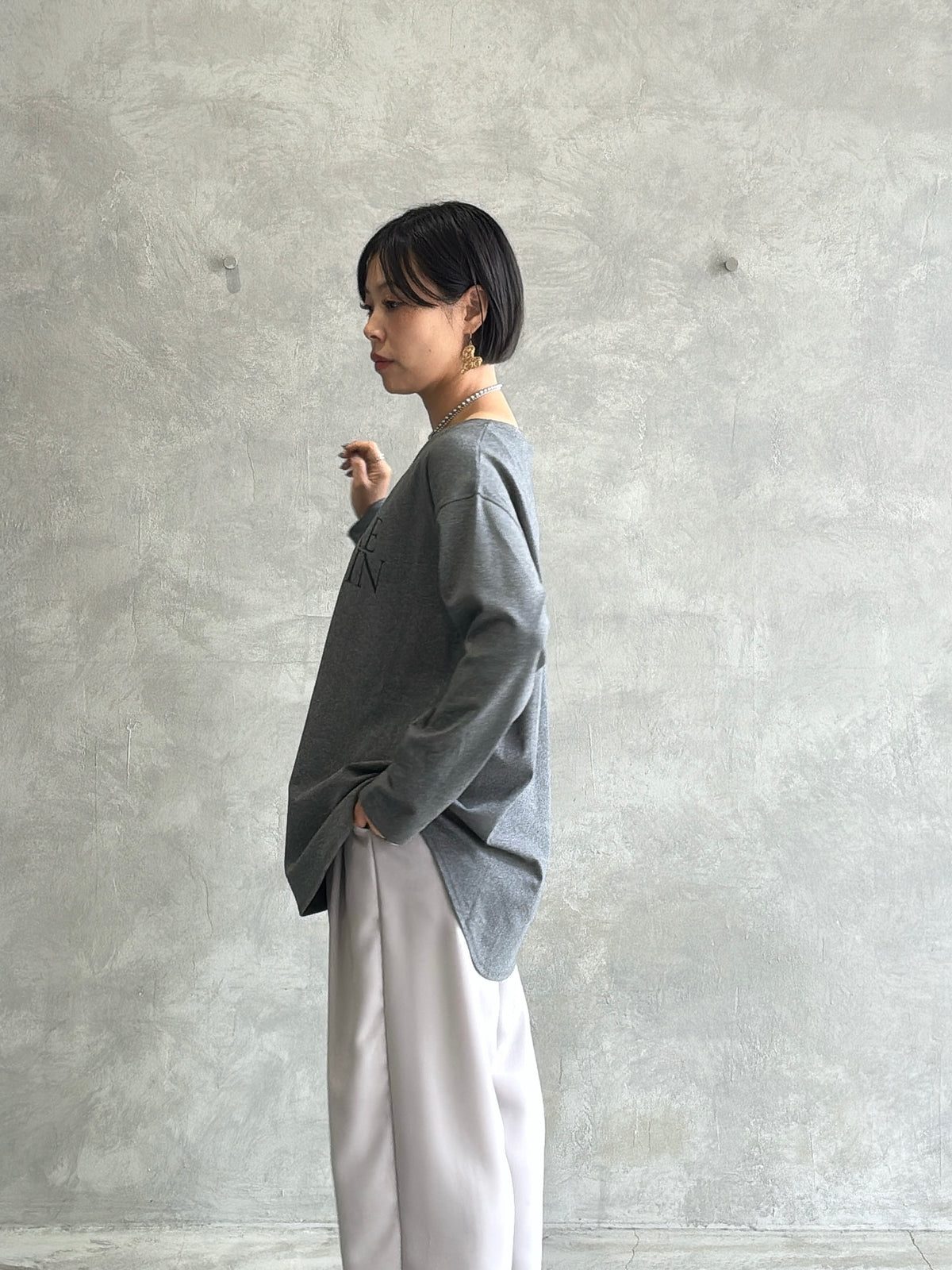 ロゴプリントロンT／Anna Kerry