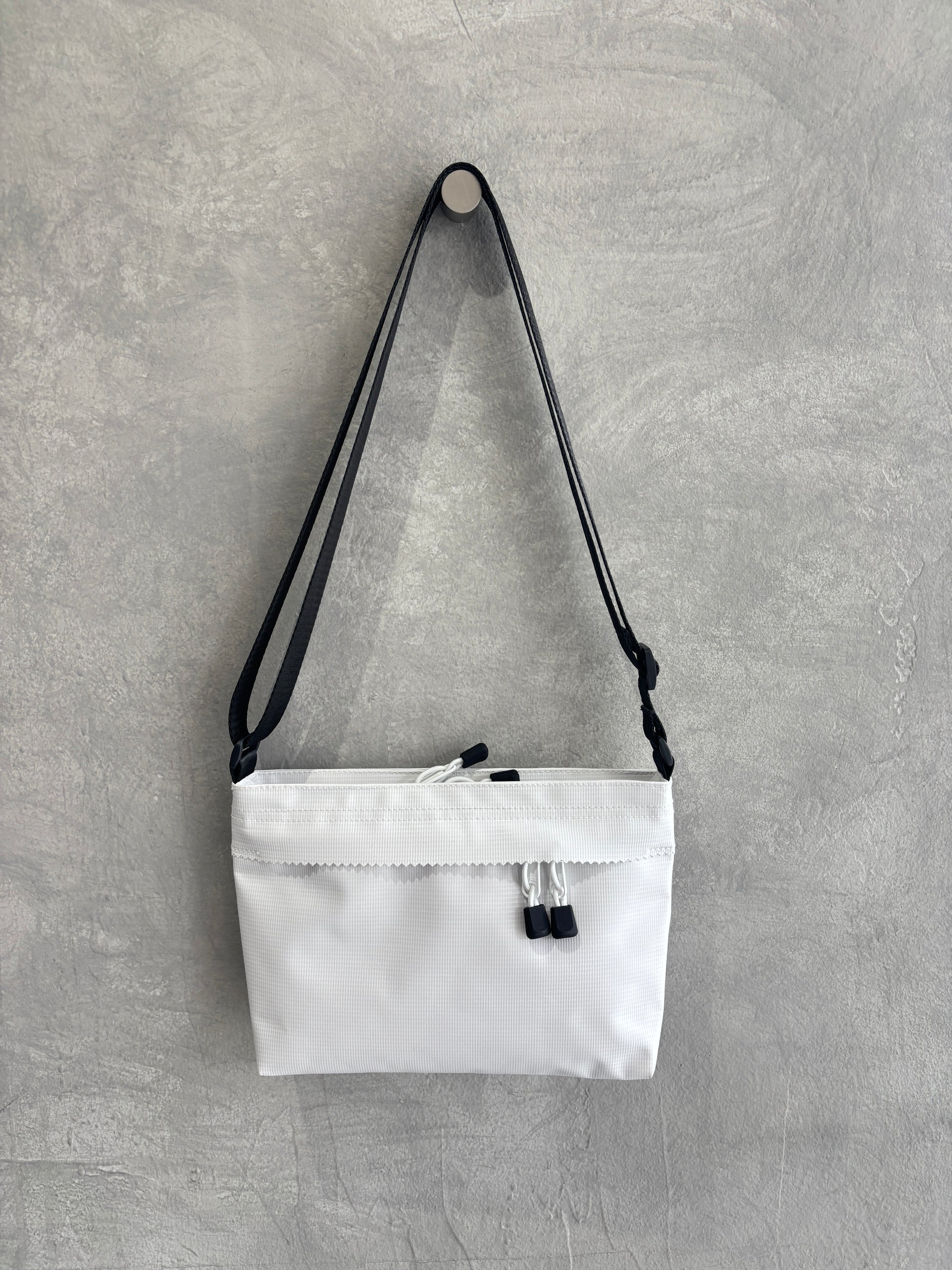 【予約販売】メッセンジャーバッグ／HALF1/2
