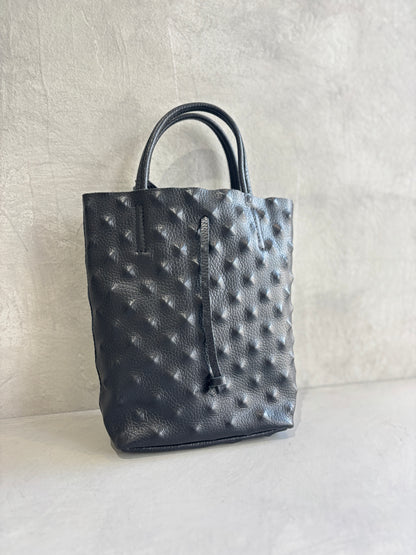 スタッズエンボスバッグ（モノトーン）／イタリア・フィレンツェのレザーバッグ