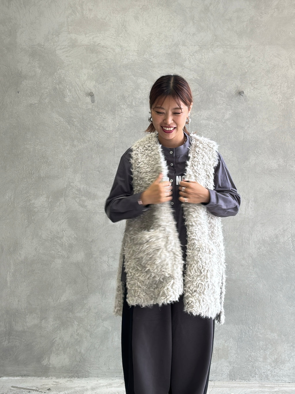 バックオーバーカーリーファーベスト／CYAN TOKYO