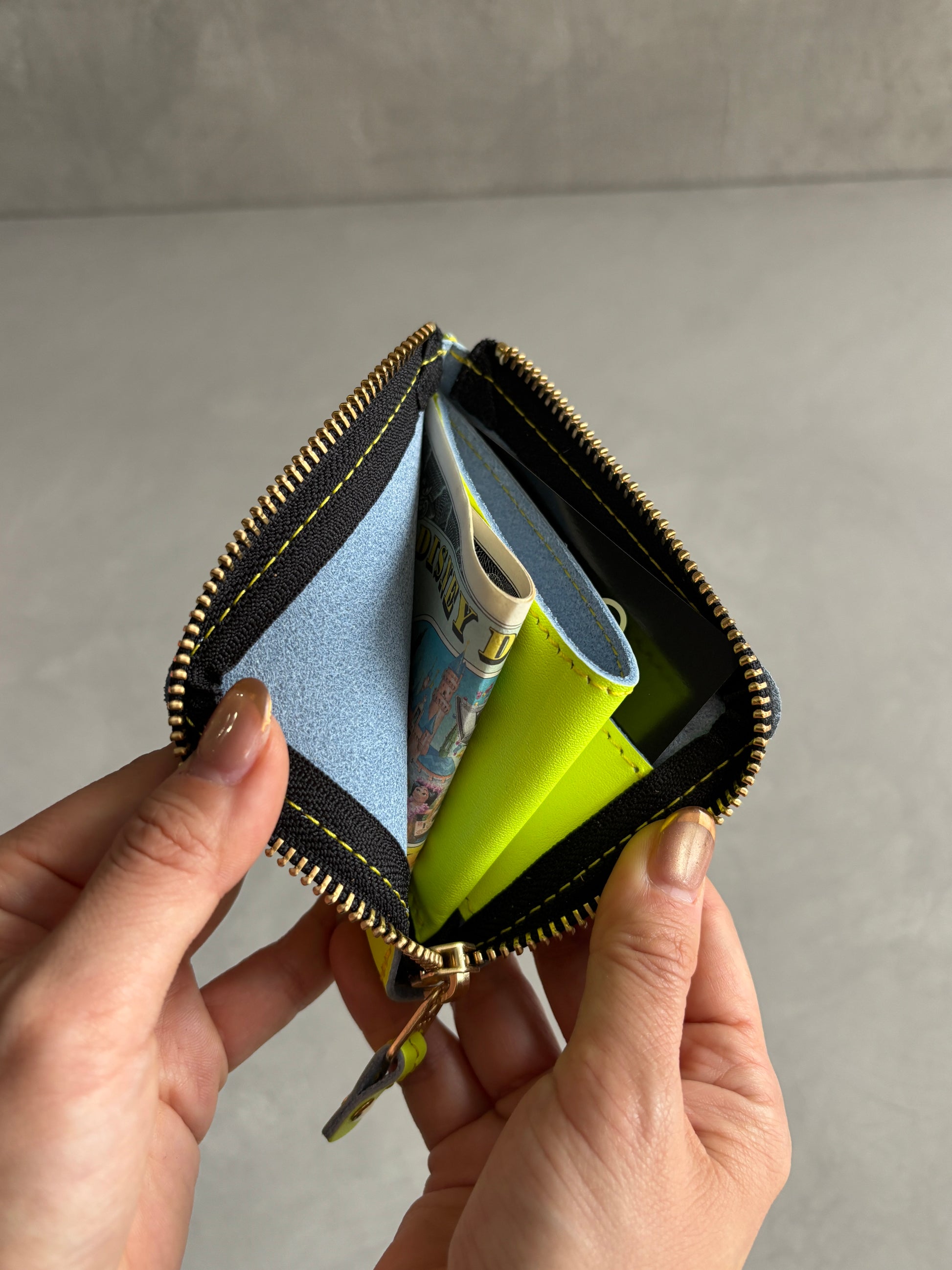 L字ジップコンパクトウォレット／KN240210