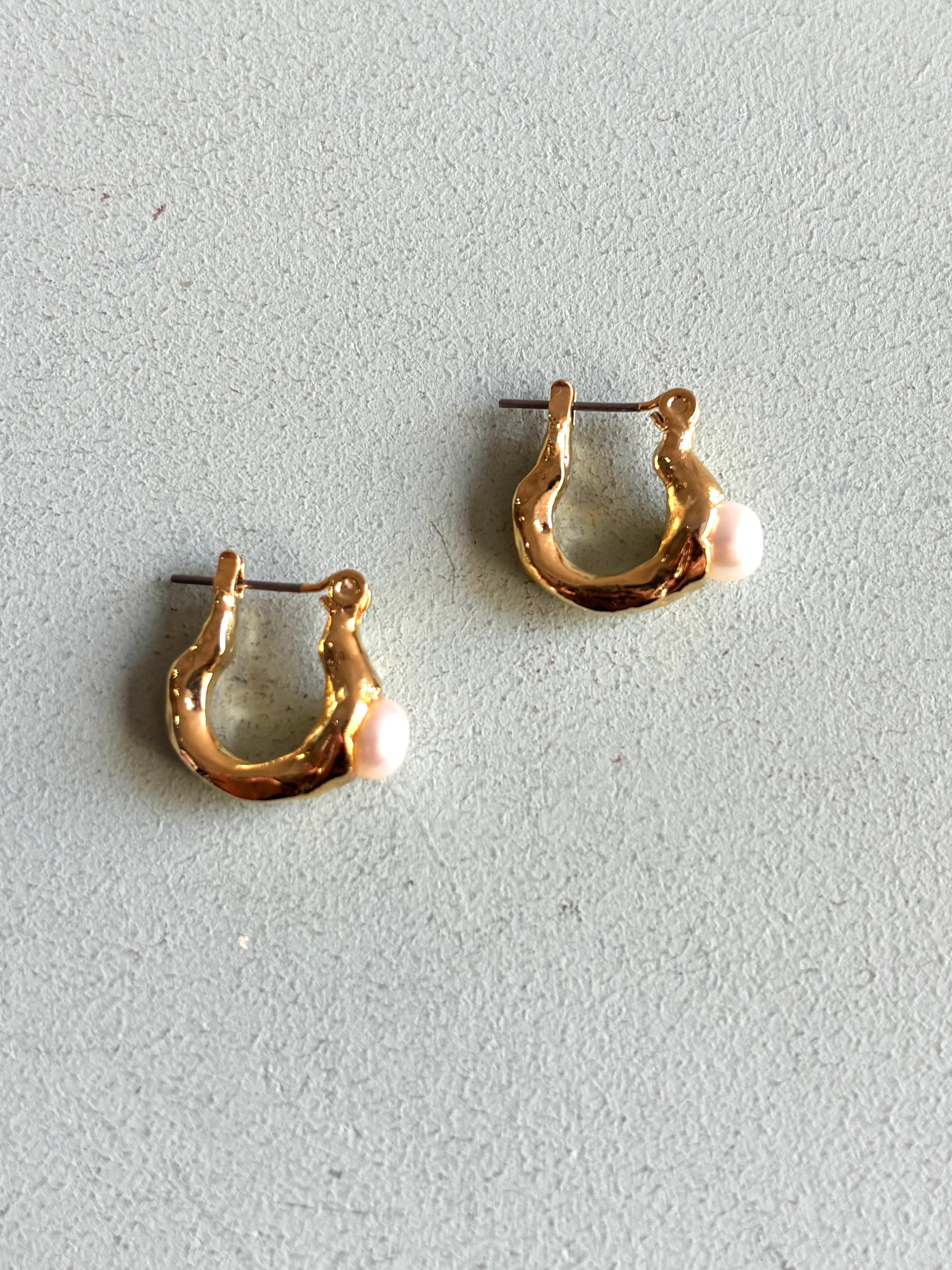 【予約販売】ニュアンスメタルパールピアス