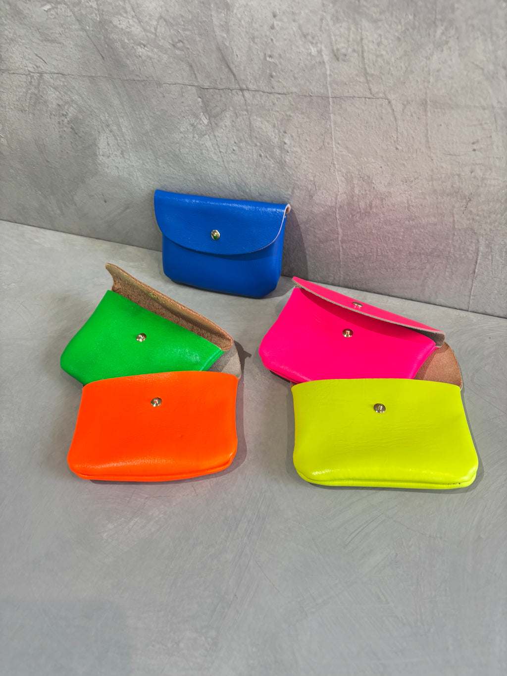 レザー横型マルチケース／SE220203