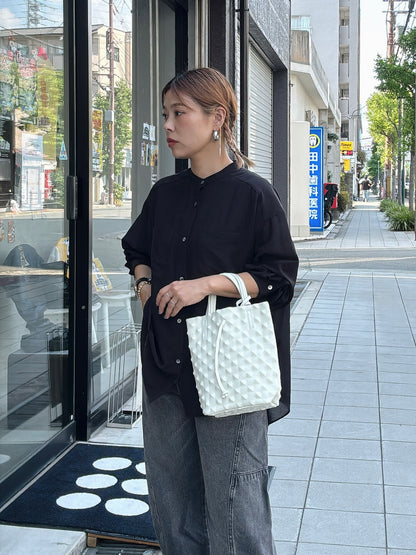 スタッズエンボスバッグ（モノトーン）／イタリア・フィレンツェのレザーバッグ