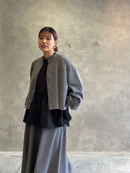 ラウンドステッチサーキュラシャツ／CYAN tokyo