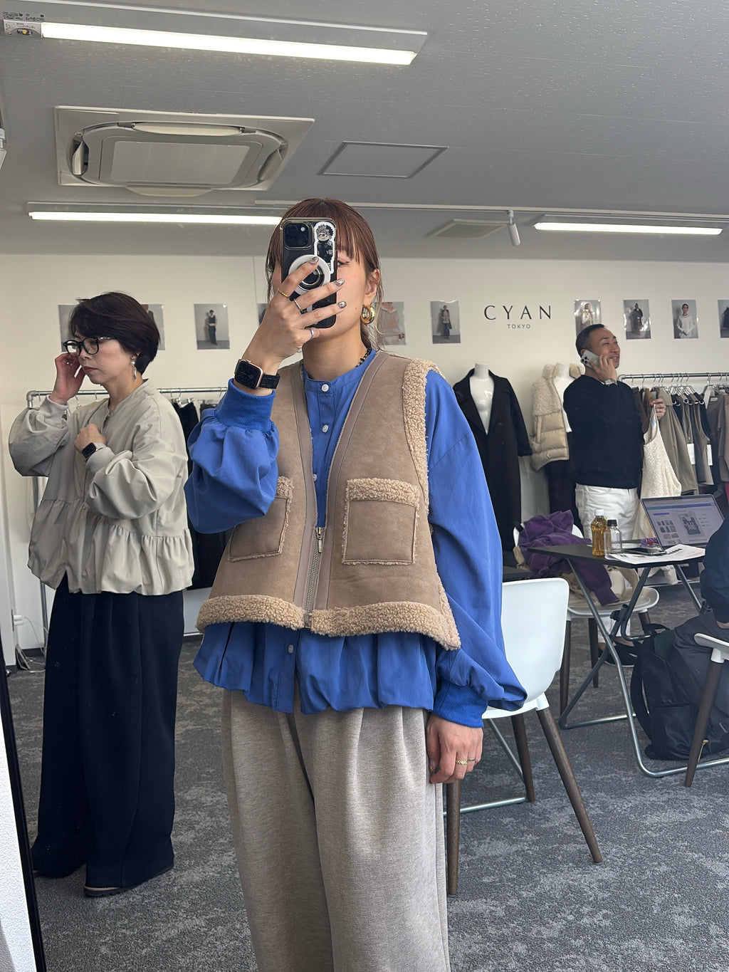 【予約⚡︎販売】バックオーバームートンベスト／604499／CYAN tokyo／2026 AW#1