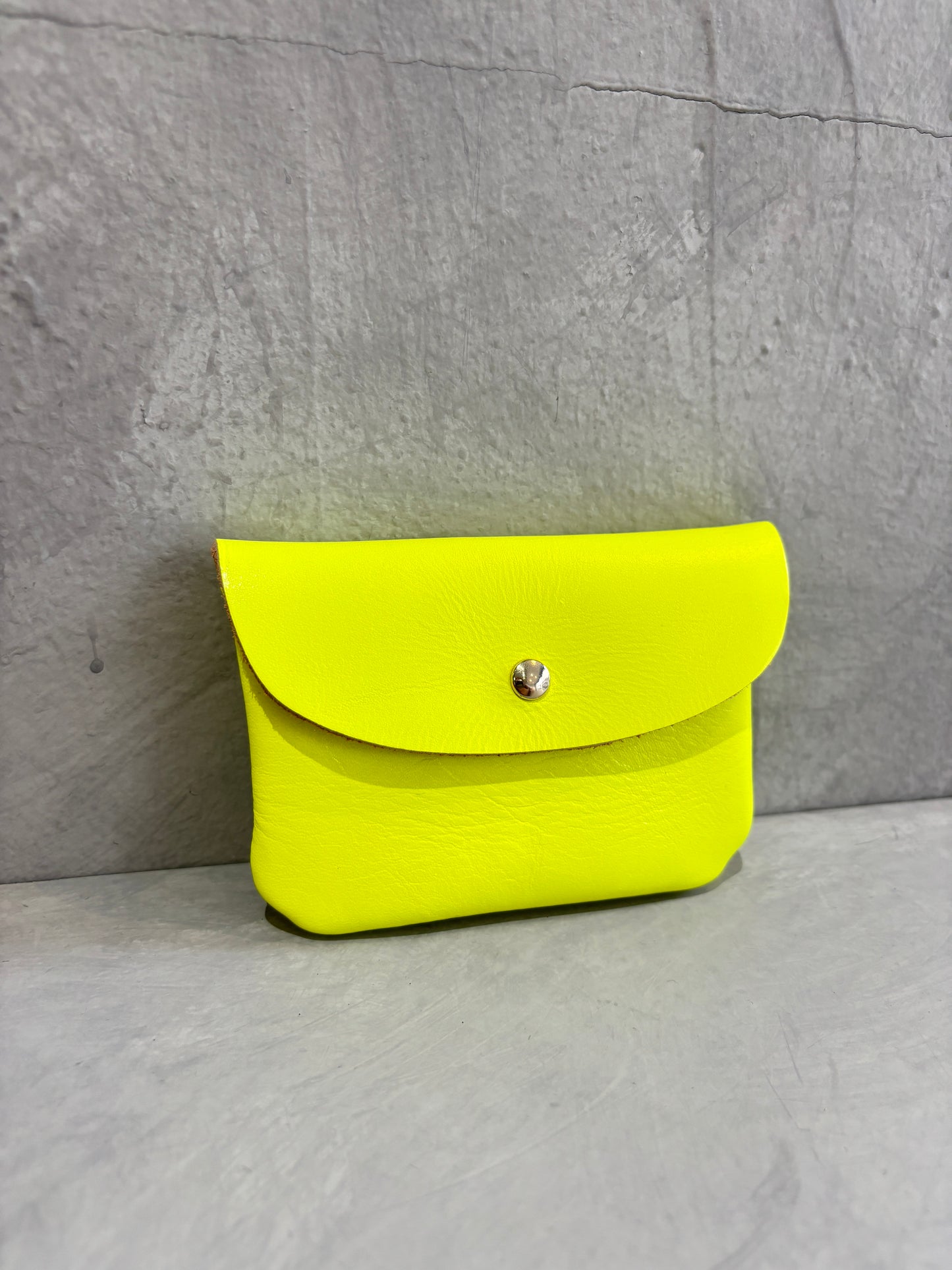 レザー横型マルチケース／SE220203