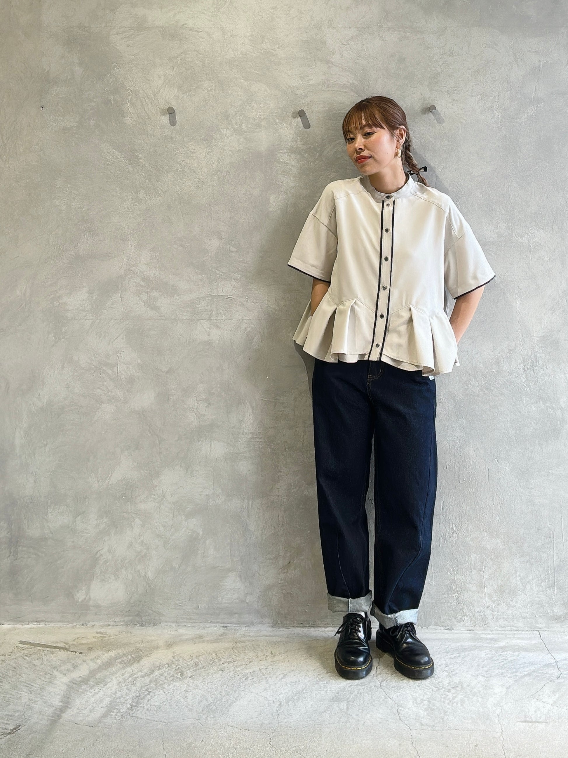 ぺプラムブラウス／trois