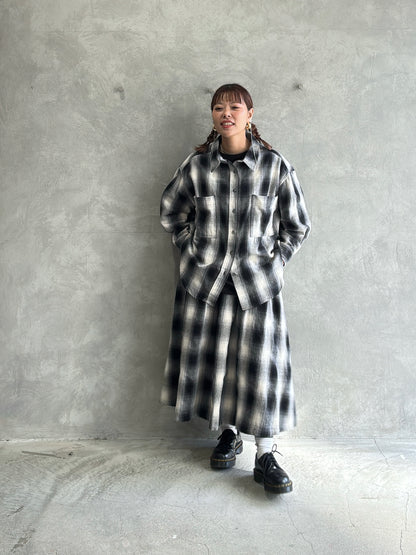 チェックタックスカート／Dignite collier