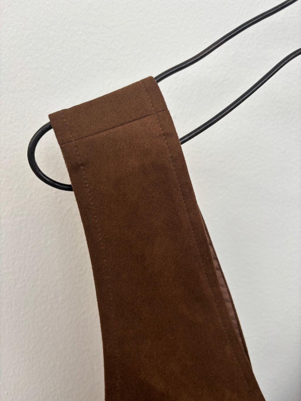 受付終了【予約販売】ECOスウェードベスチェ／8613701／LE MÉLANGE