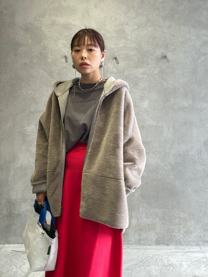 リバーシブルフェイクムートンフードコート／Dignite collier