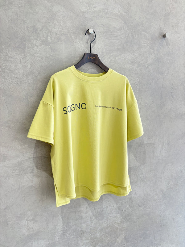 オーバーサイズロゴTシャツ／Anna Kerry