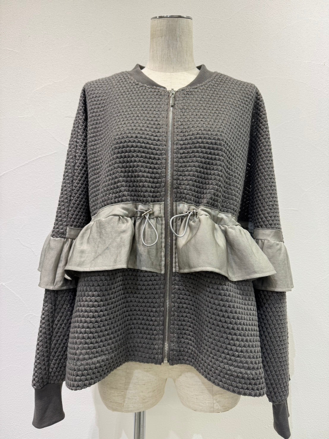【予約⚡︎販売】BIGワッフルフリルブルゾン／604503／CYAN tokyo／2026 AW#1