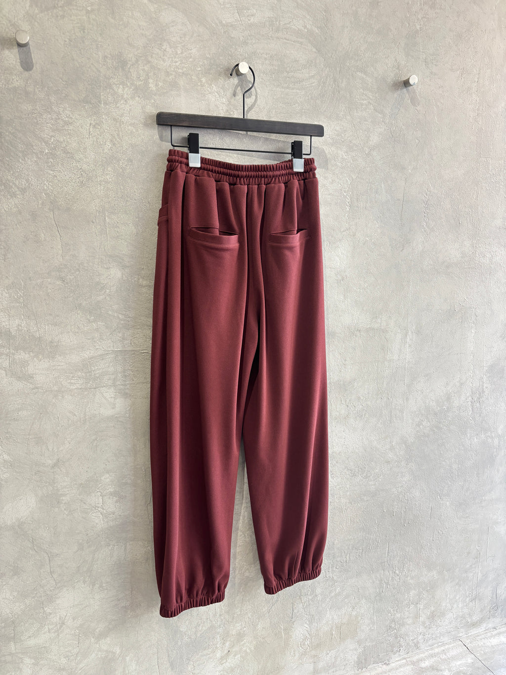 【再入荷】タックポケットジャージジョガーパンツ／CYAN TOKYO