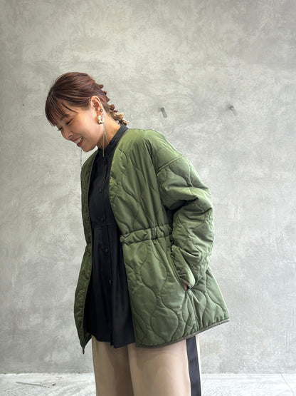 キルティングVネックショートコート／trois