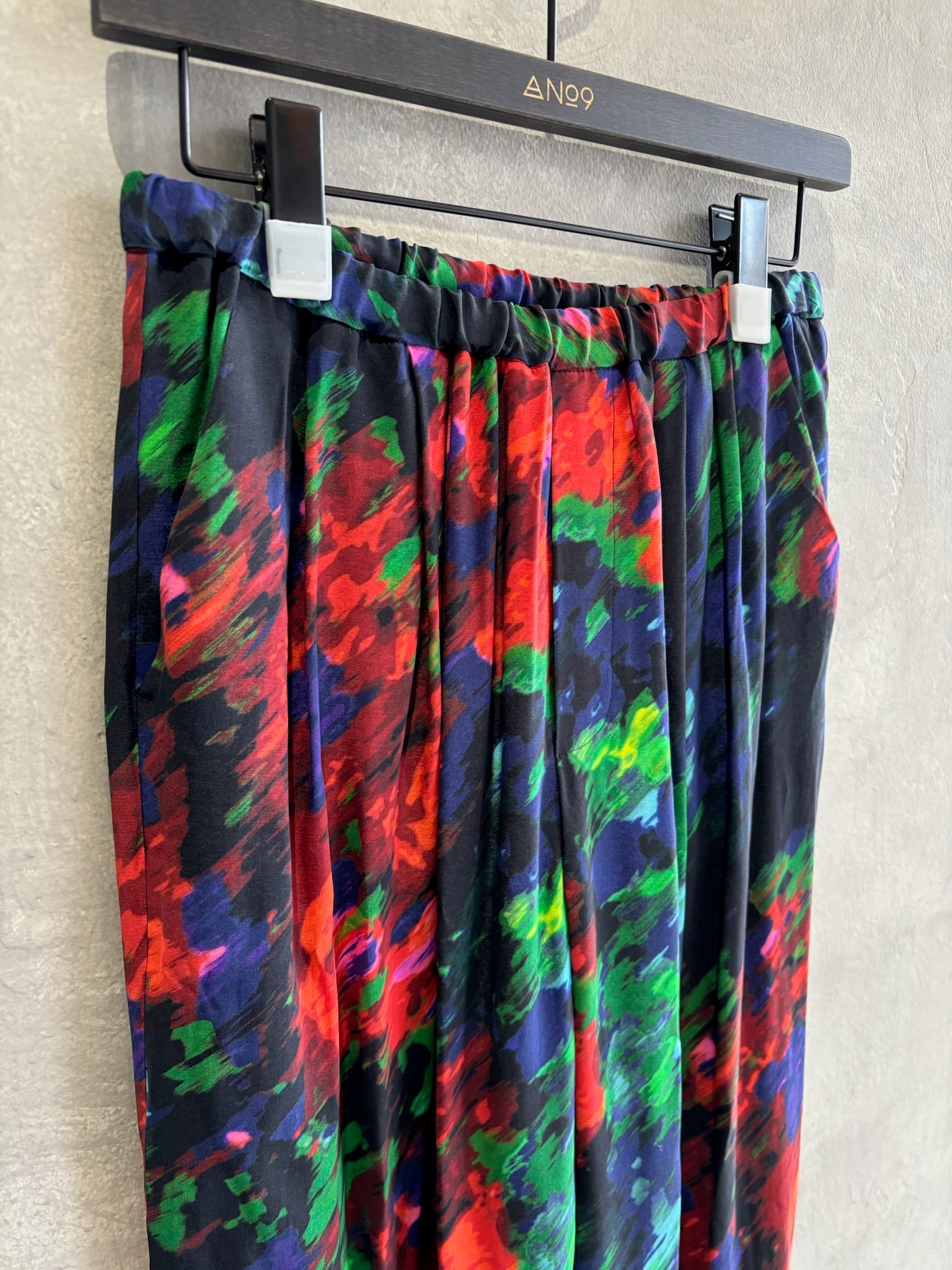 プリントイージーパンツ／8613504／LE MÉLANGE