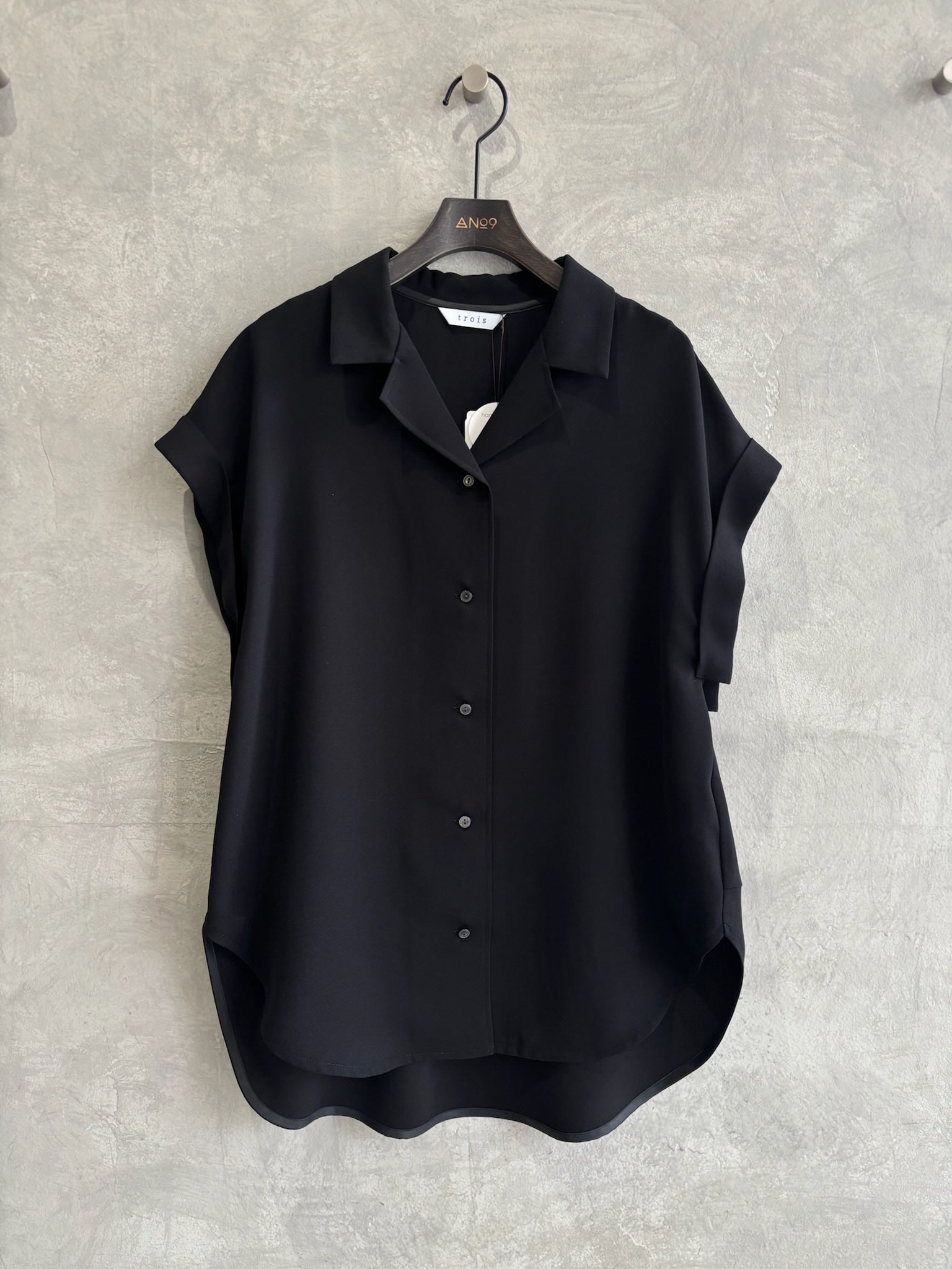 ジョーゼットフレンチスリーブシャツ／trois