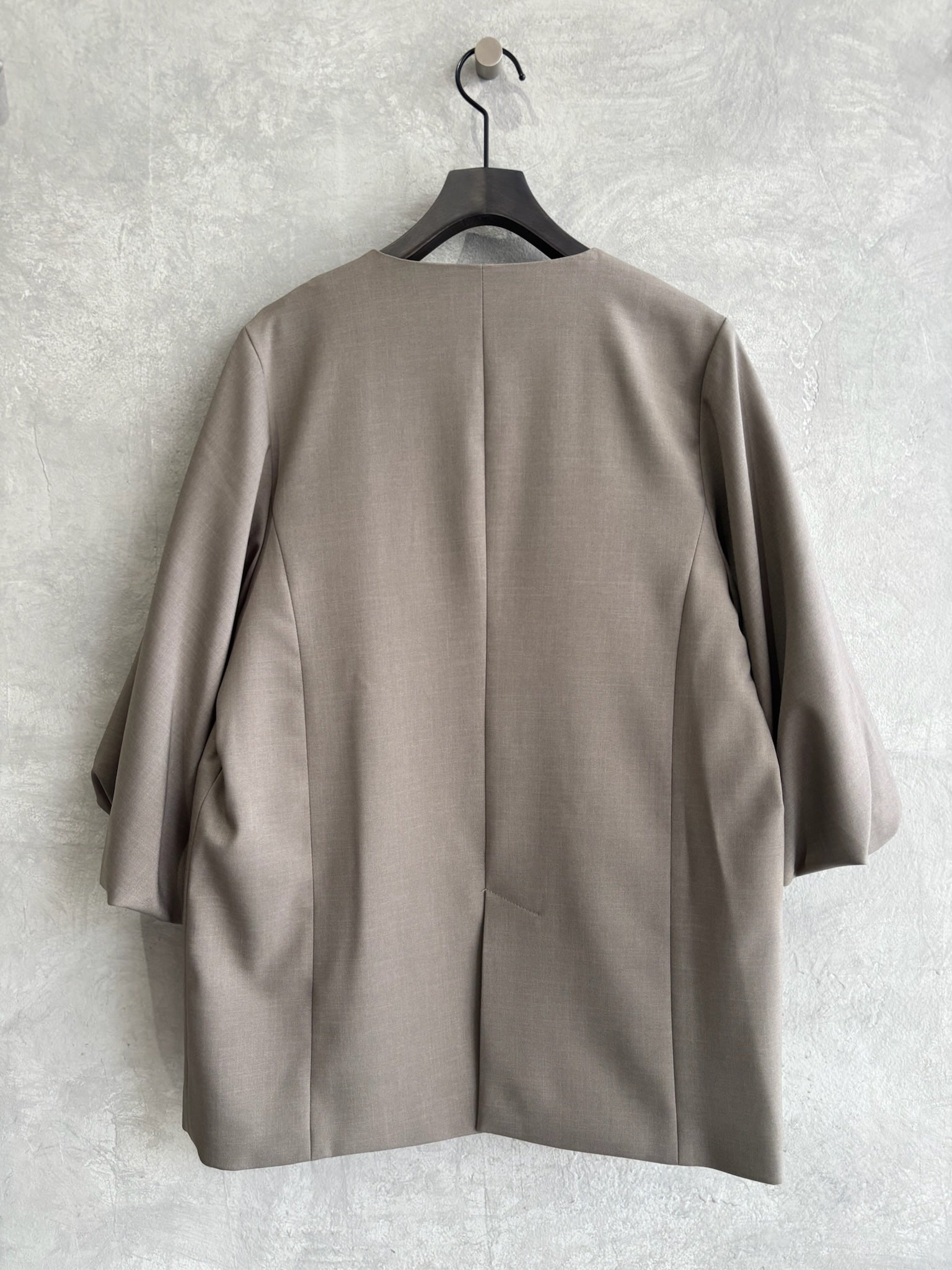 バルーンスリーブノーカラーJK／MG JK-26088-A／MARGAUX VINTAGE／2026 AW＃1
