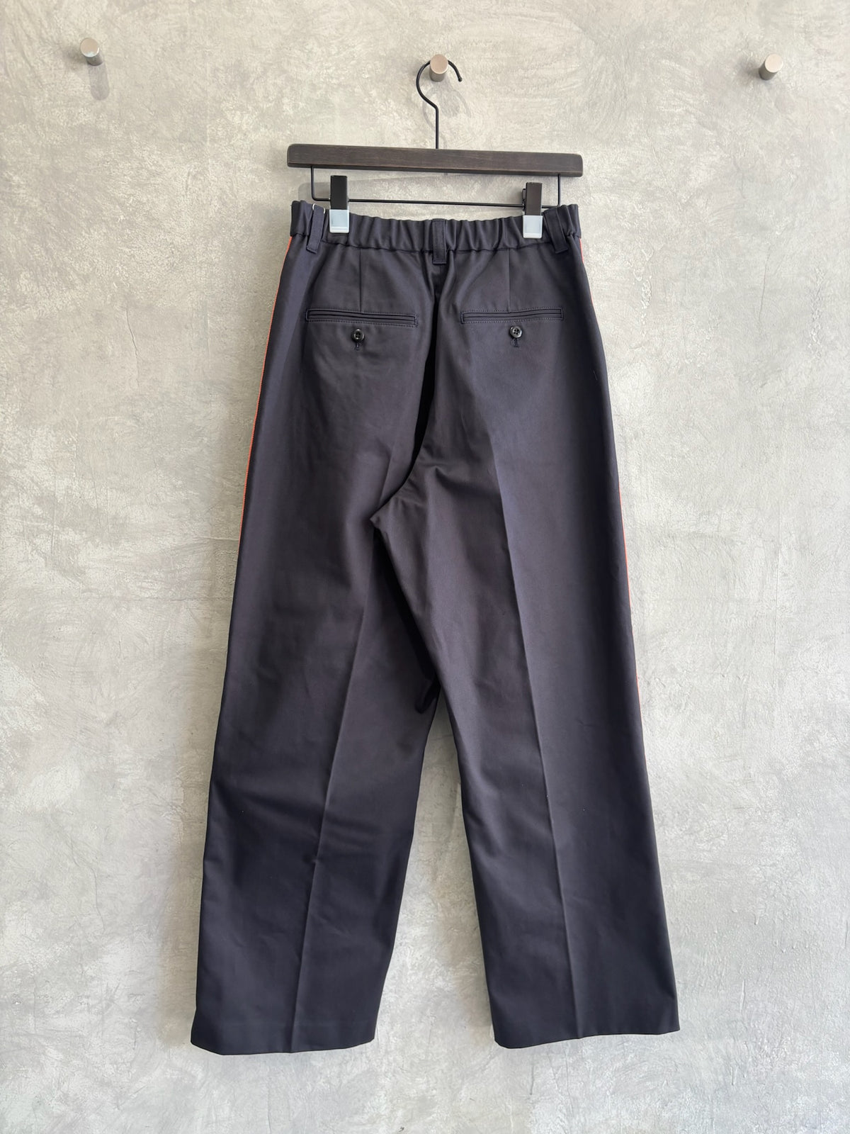 ラインコットンツイルパンツ／#8643503／LE MÉLANGE／2026 AW #1